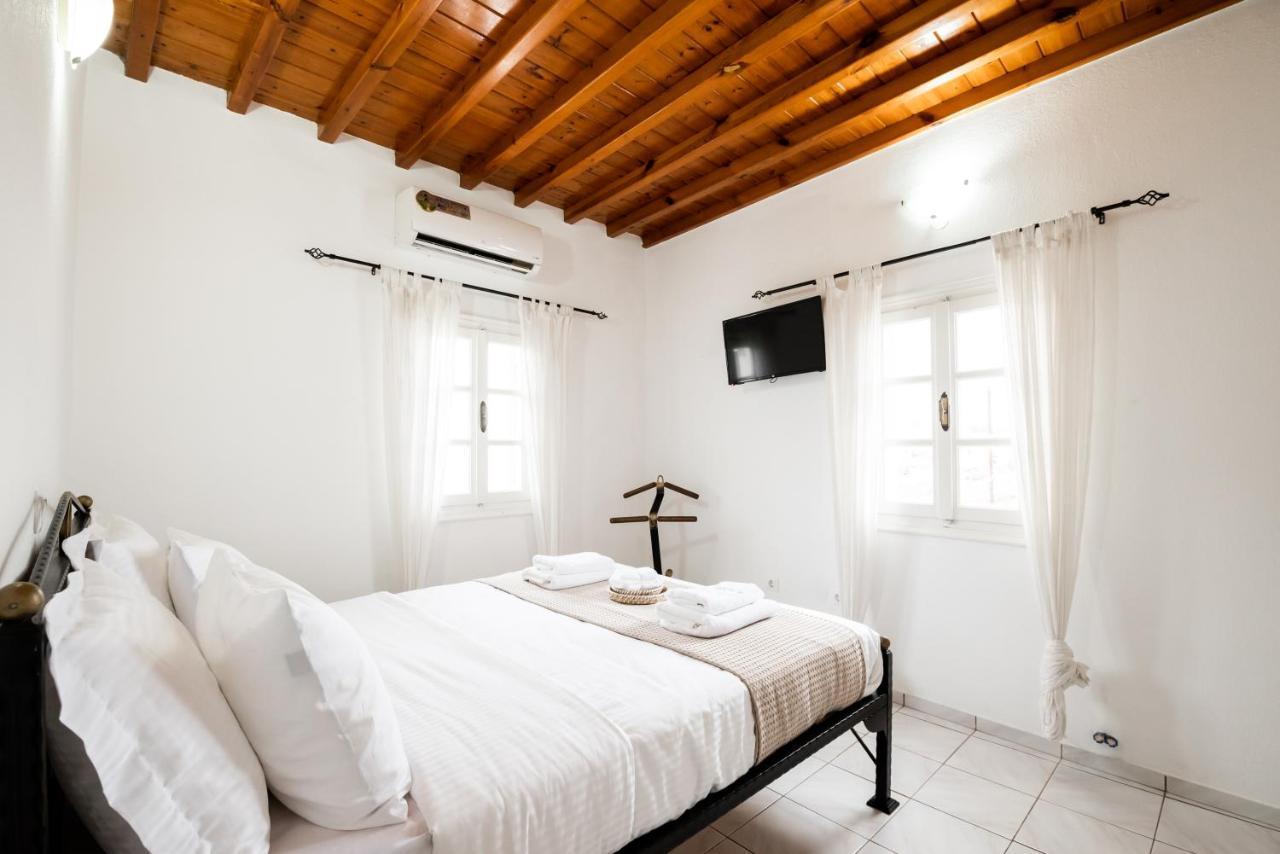 Aniko Suites Psarou Psarou  Buitenkant foto